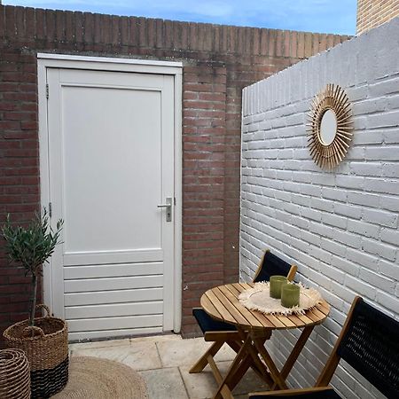 Beach Studio 35 With Private Parking Zandvoort Exterior photo