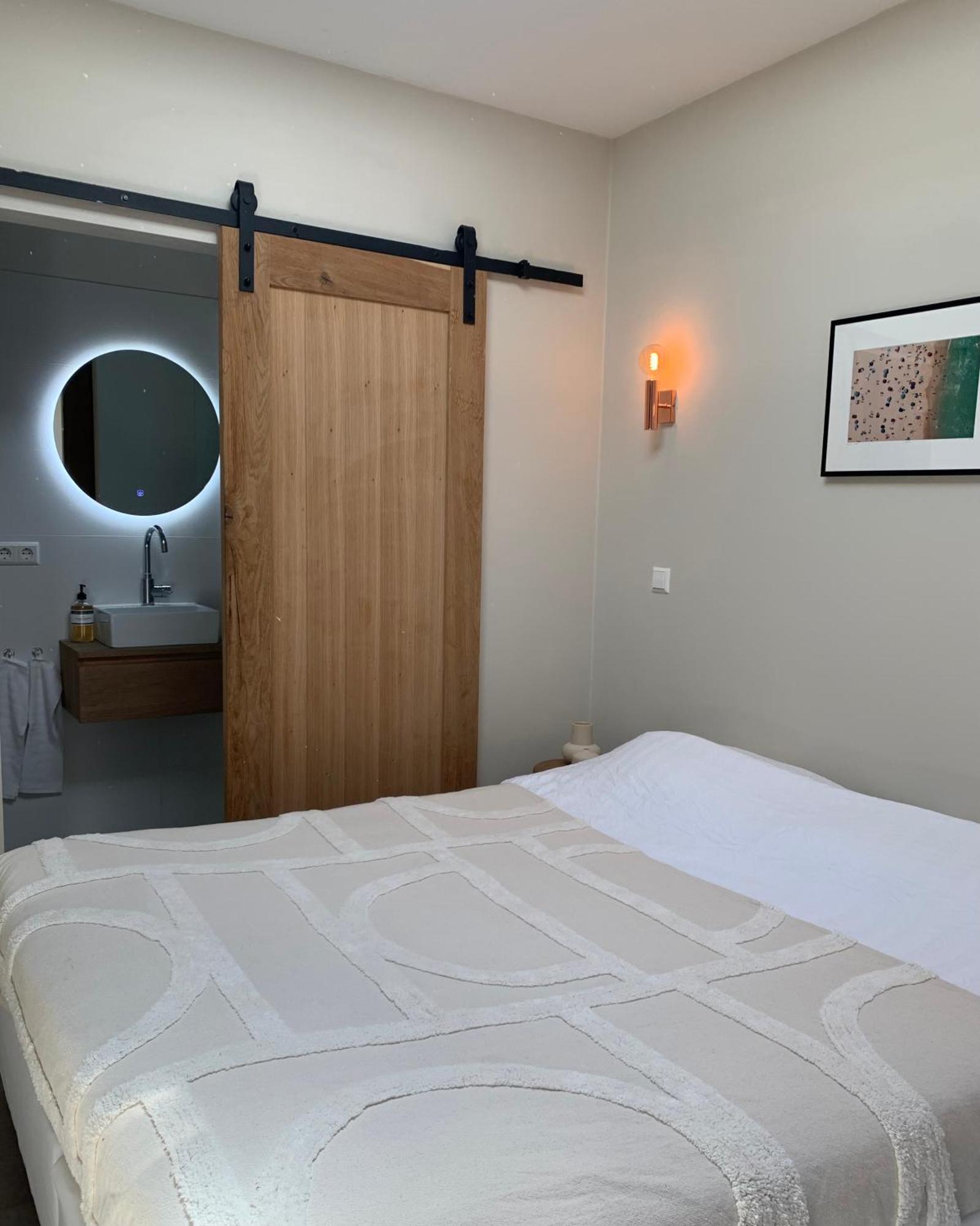 Beach Studio 35 With Private Parking Zandvoort Room photo